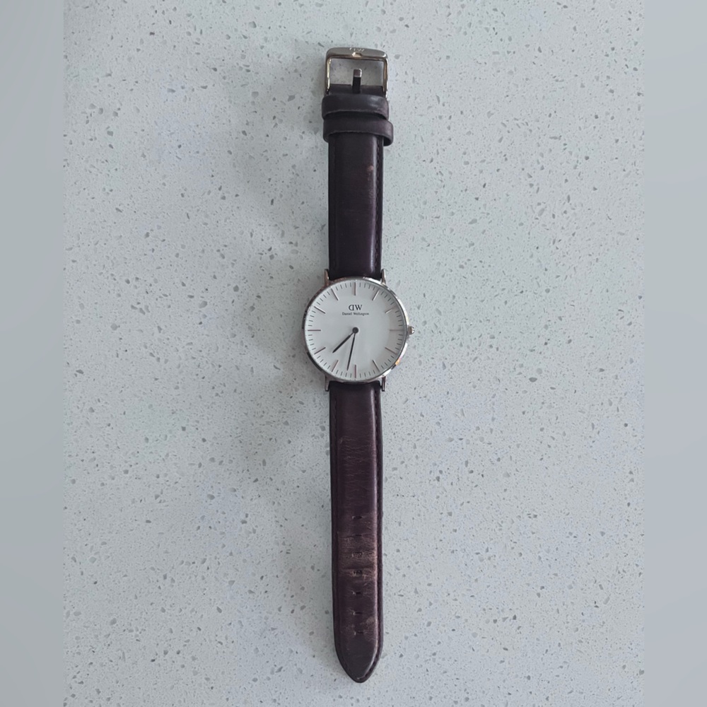 Daniel Wellington rose gold women’s watch